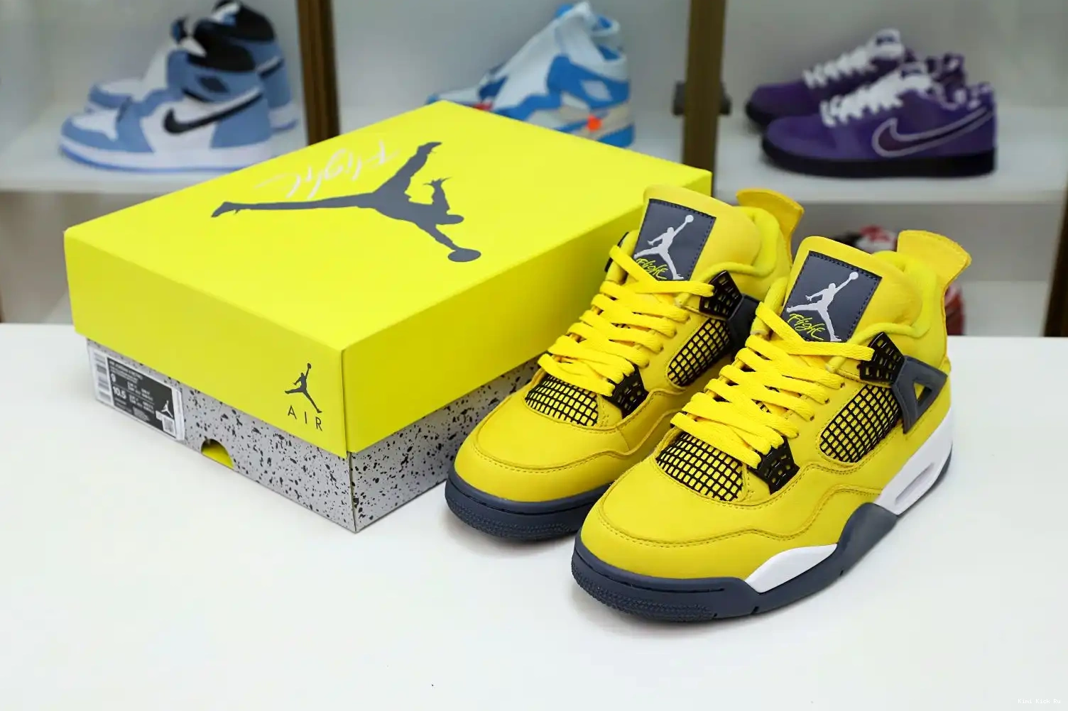 AIR RETRO 4 AIR Kimikick JORDAN 'LIGHTNING' JORDAN 2021 0817